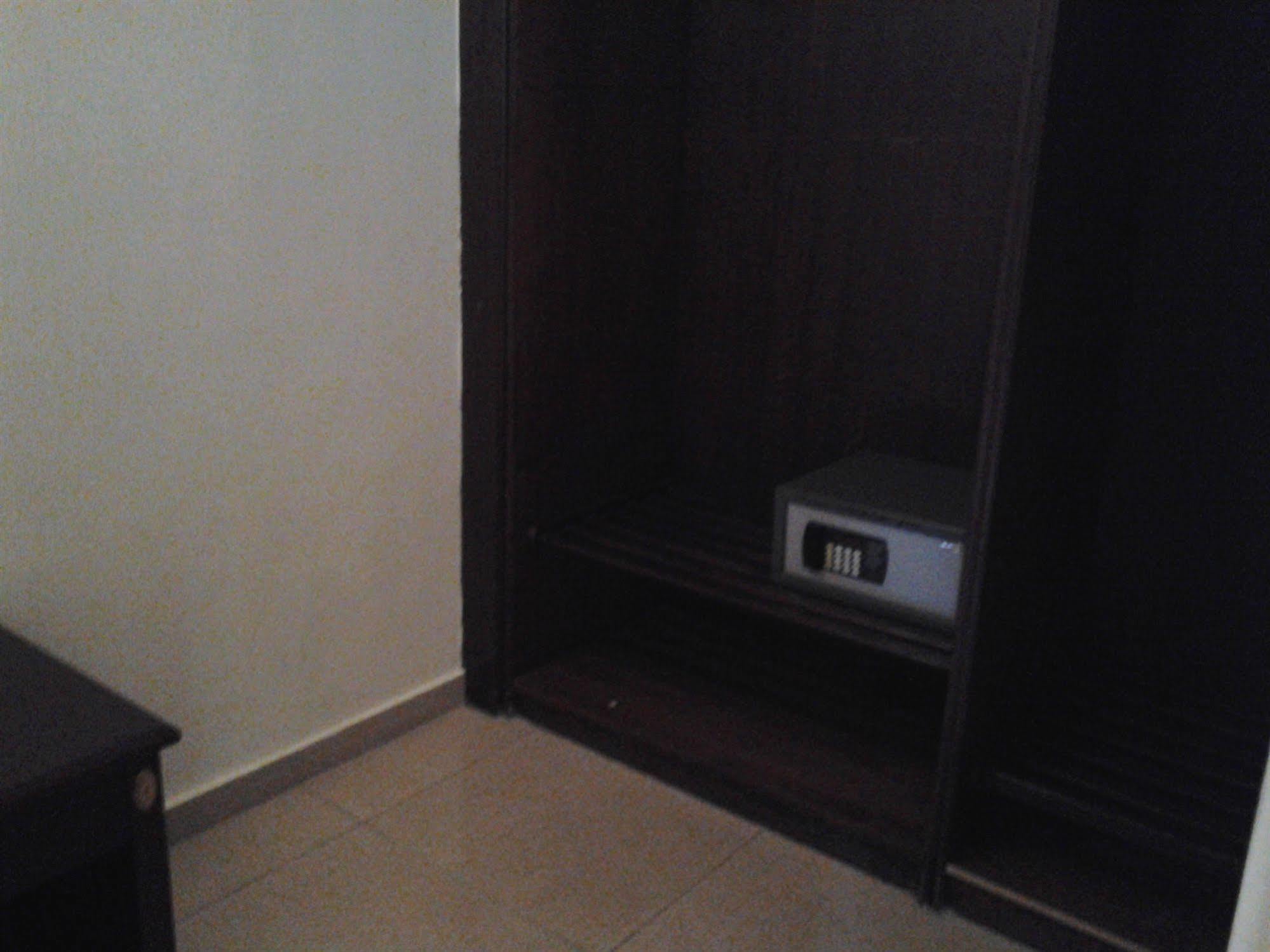 Hotel Georgia Accra Ngoại thất bức ảnh