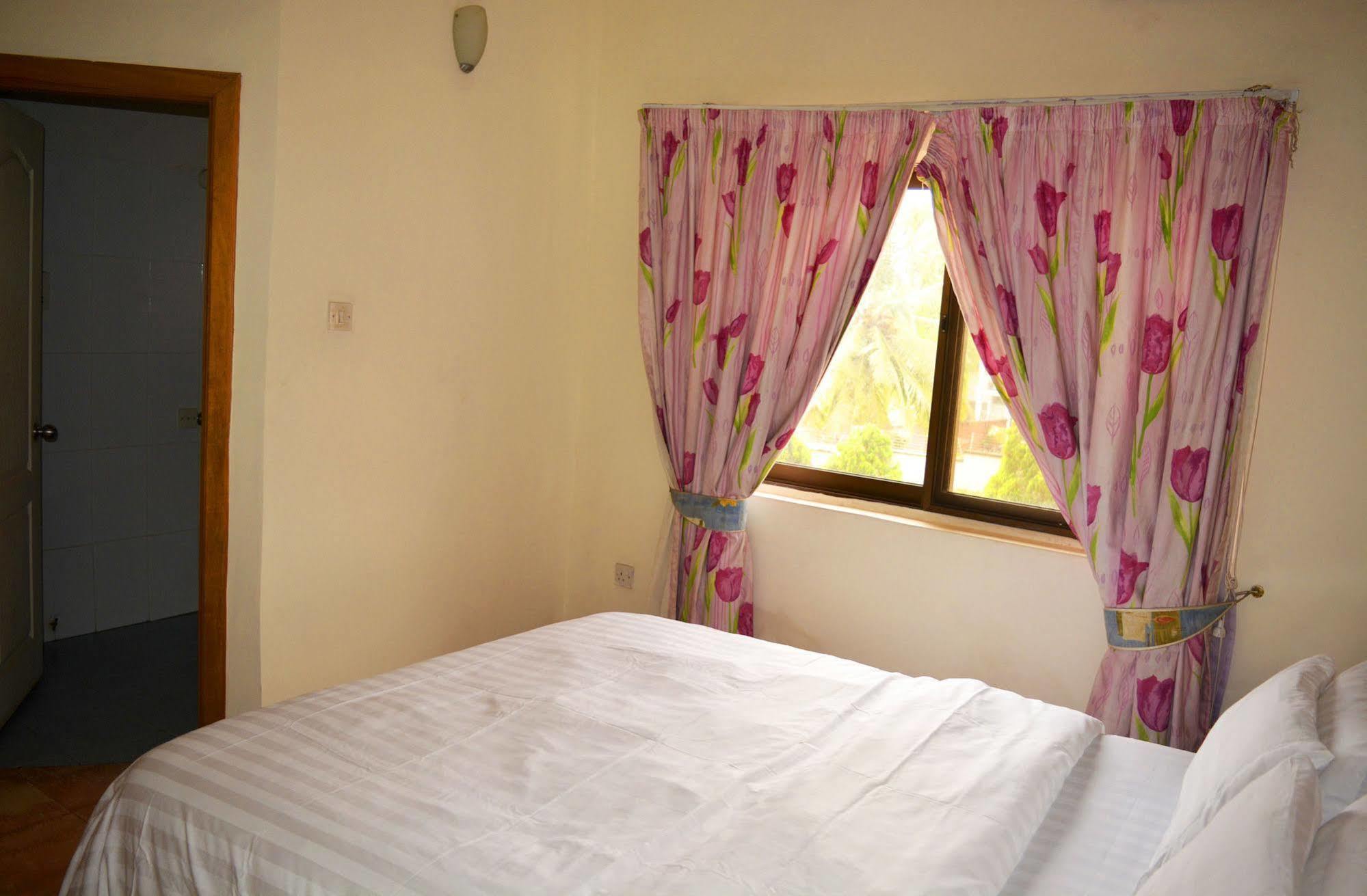 Hotel Georgia Accra Ngoại thất bức ảnh